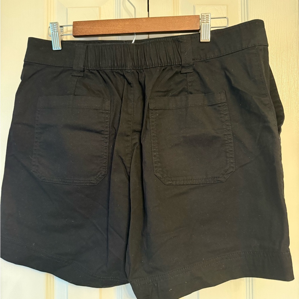 Old Navy Black High-Rise Chino Shorts - Picture 2 of 3